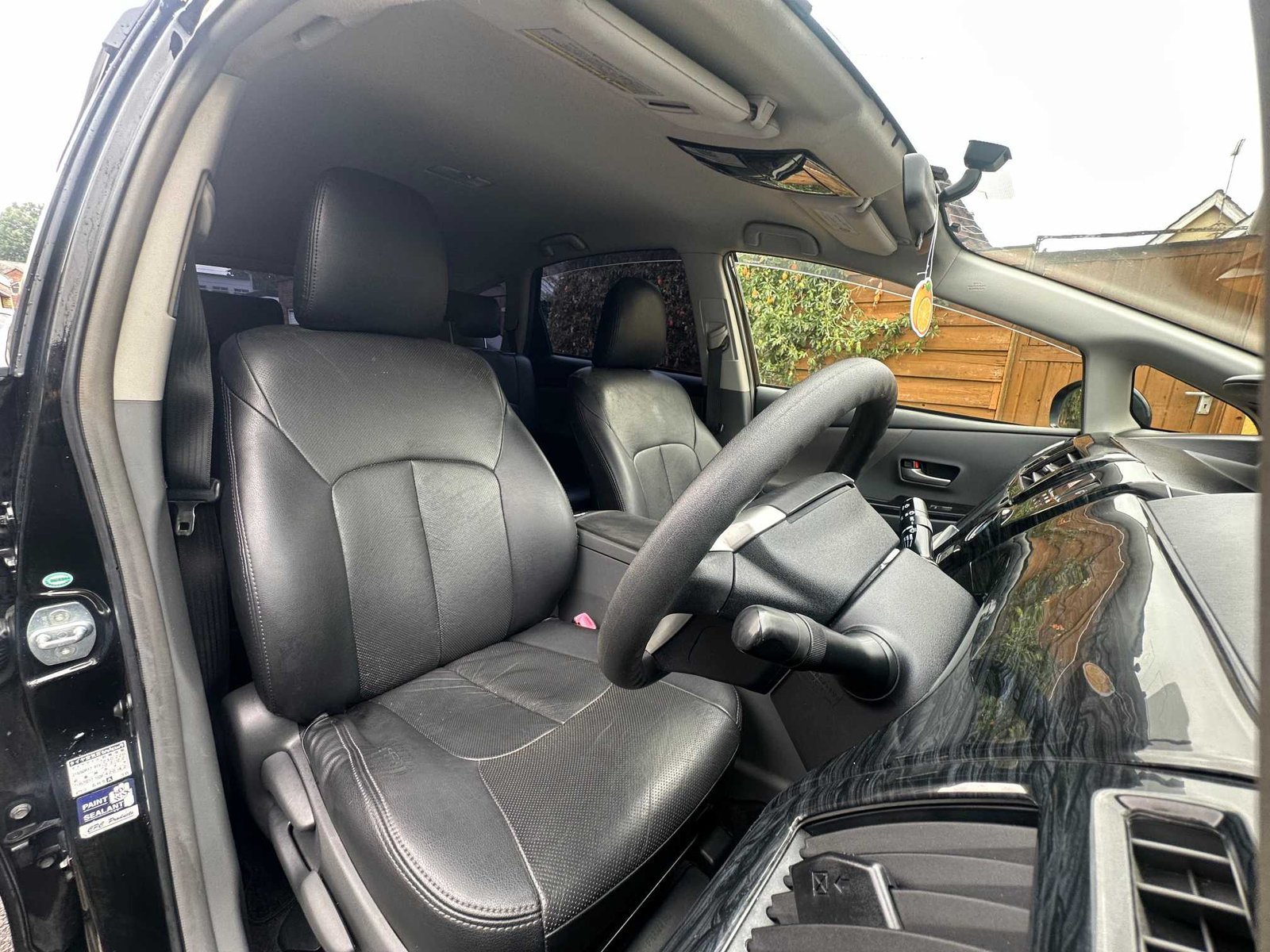 
Toyota Prius Plus 2013 full									