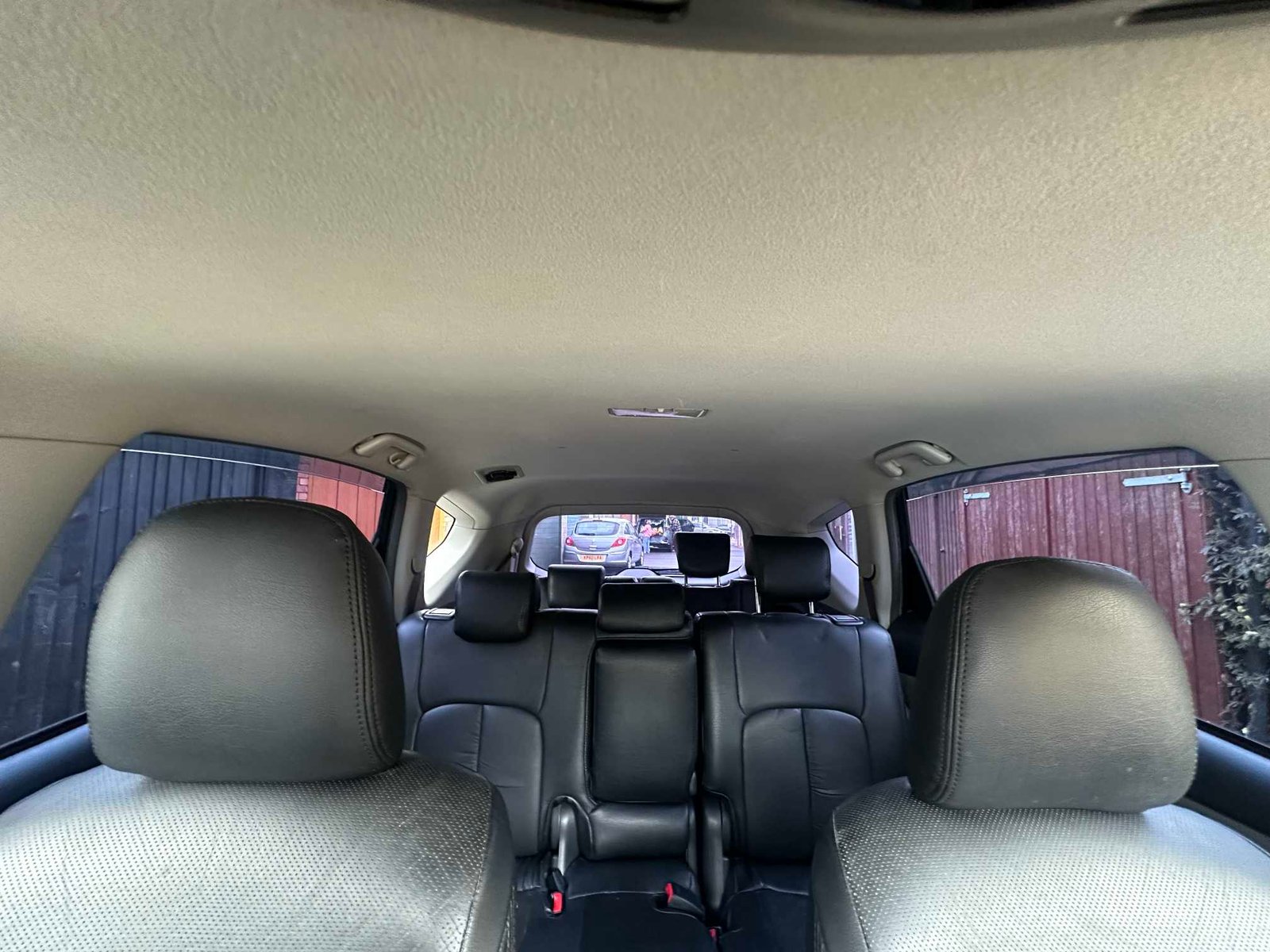 
Toyota Prius Plus 2013 full									