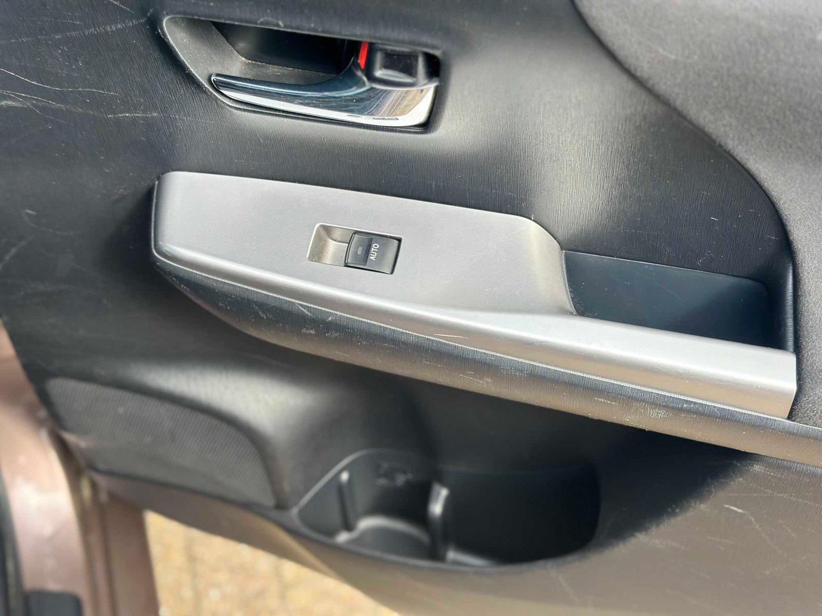 
Toyota Prius Plus 2015 Grey full									