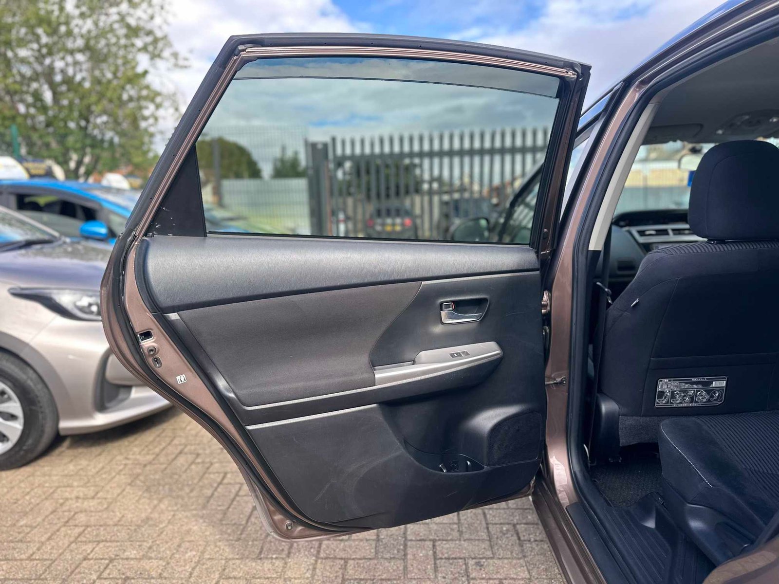 
Toyota Prius Plus 2015 Grey full									