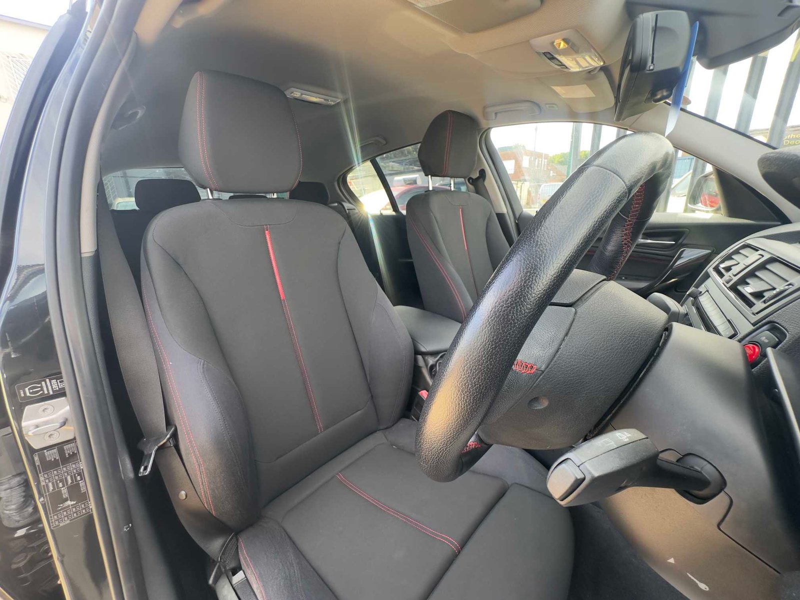 
BMW 1 Series 2013 Black full									