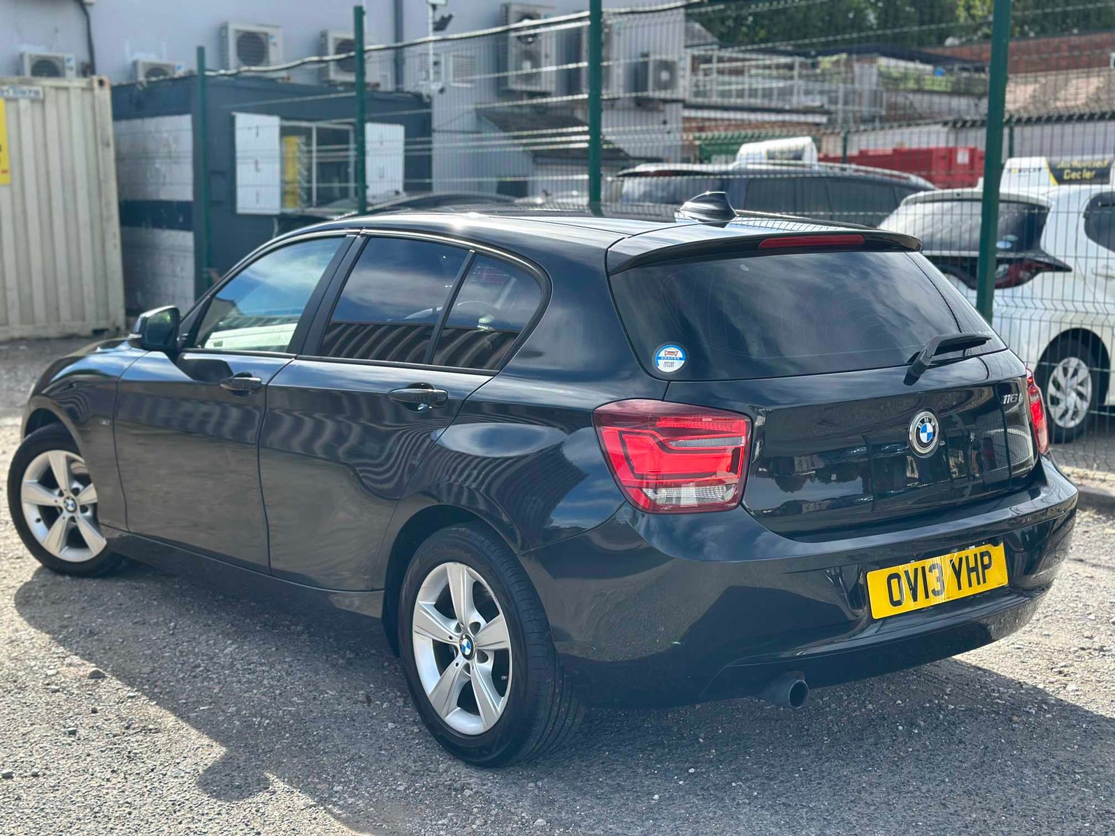 
BMW 1 Series 2013 Black full									