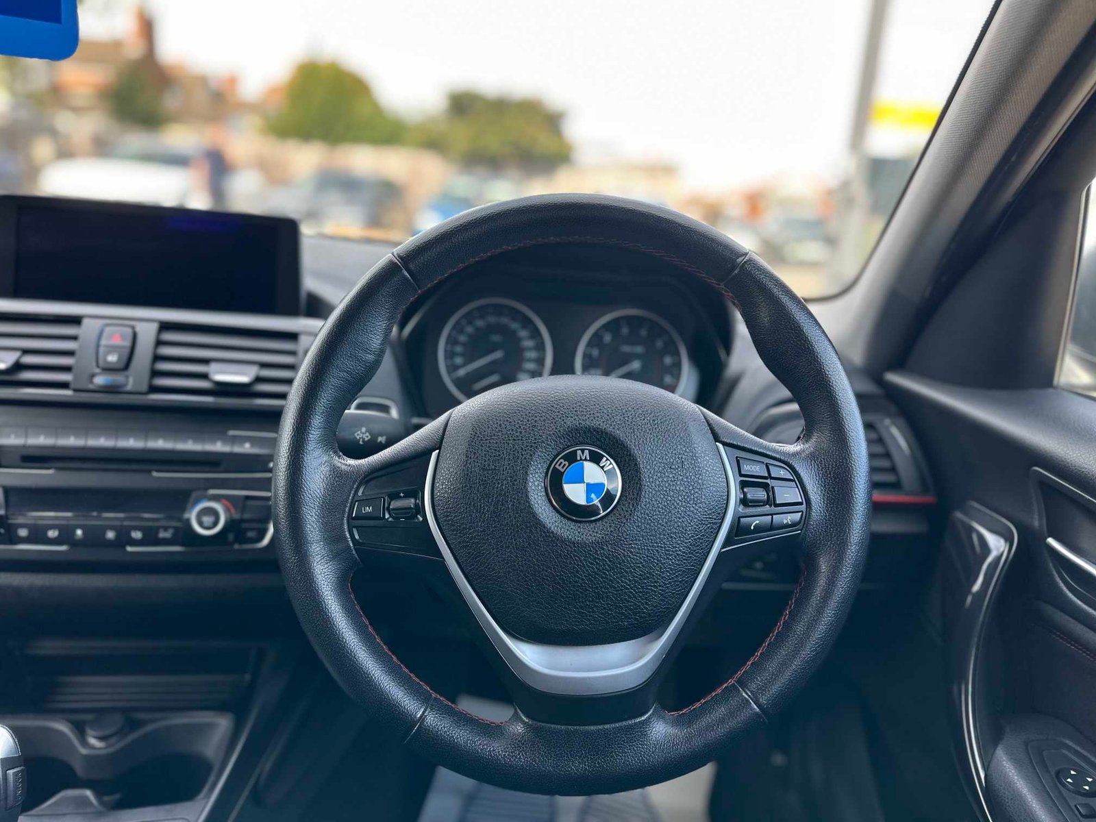 
BMW 1 Series 2013 Black full									