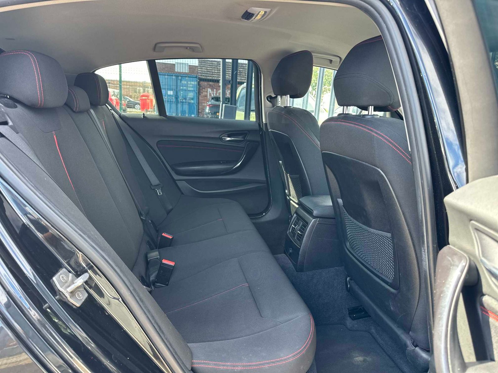 
BMW 1 Series 2013 Black full									