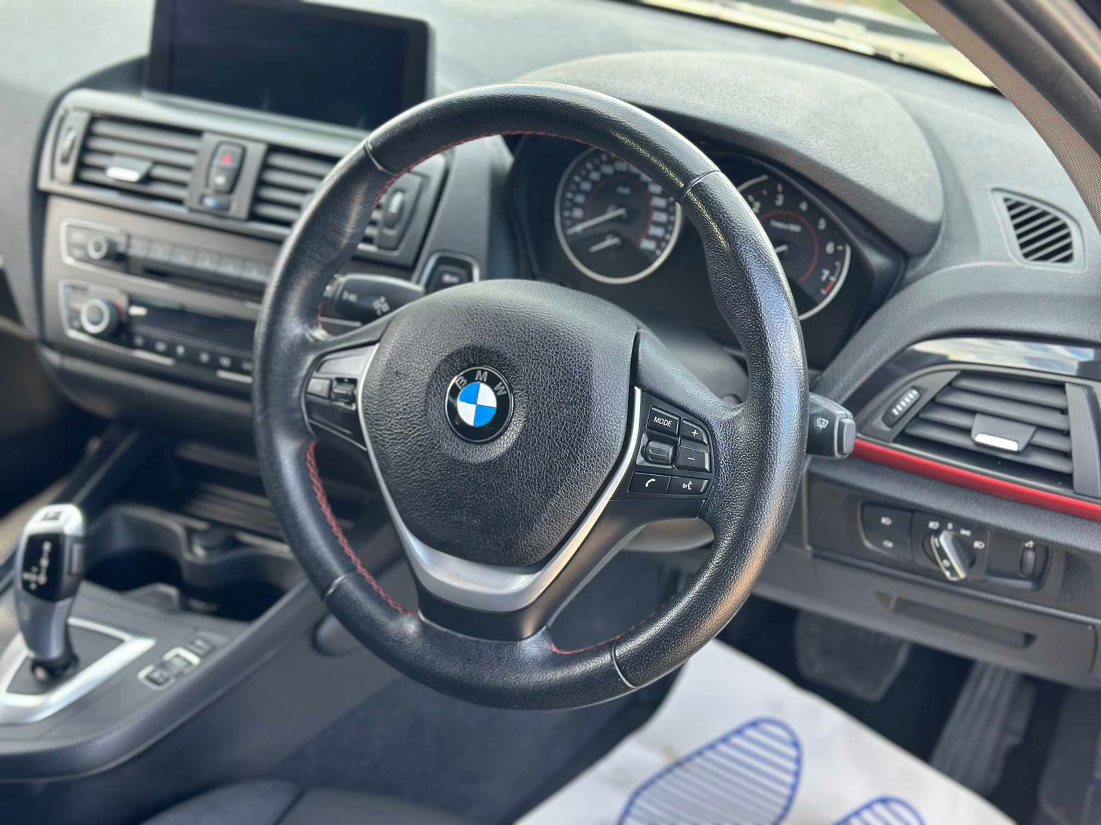 
BMW 1 Series 2013 Black full									