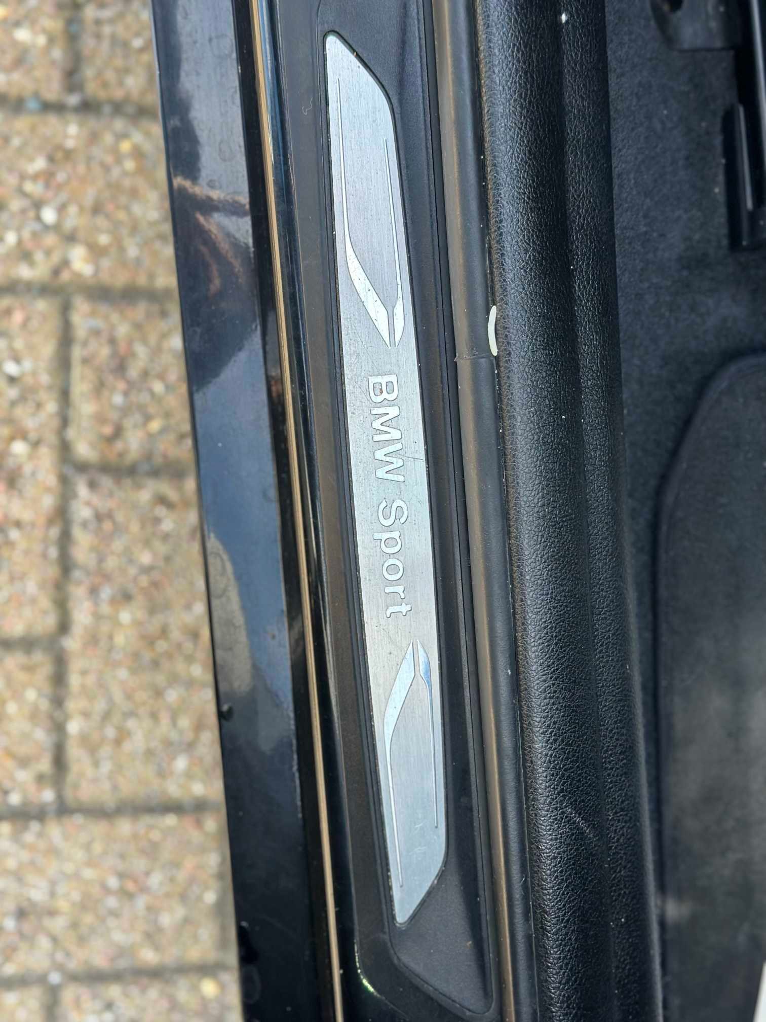 
BMW 1 Series 2013 Black full									