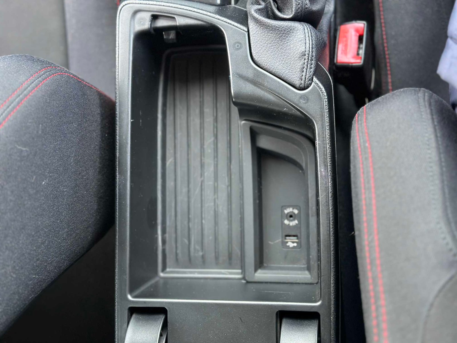 
BMW 1 Series 2013 Black full									