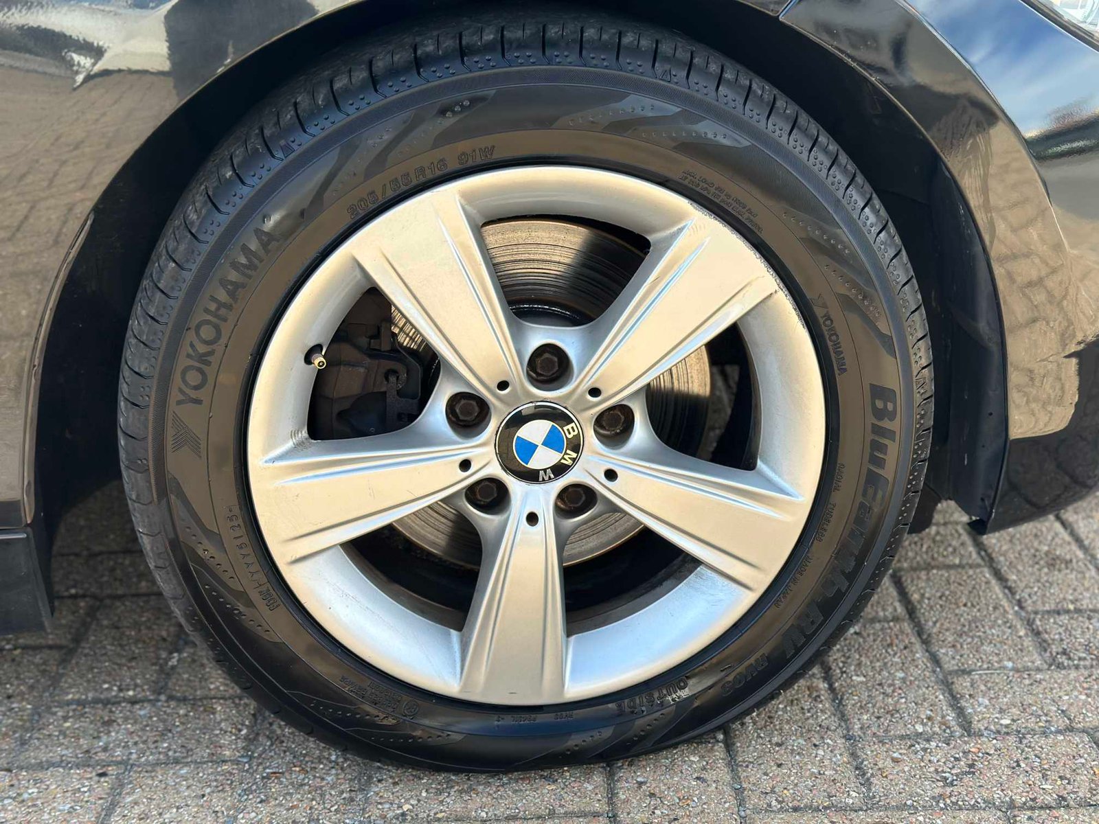 
BMW 1 Series 2013 Black full									