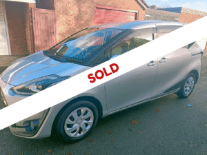 Toyota Sienta Hybrid