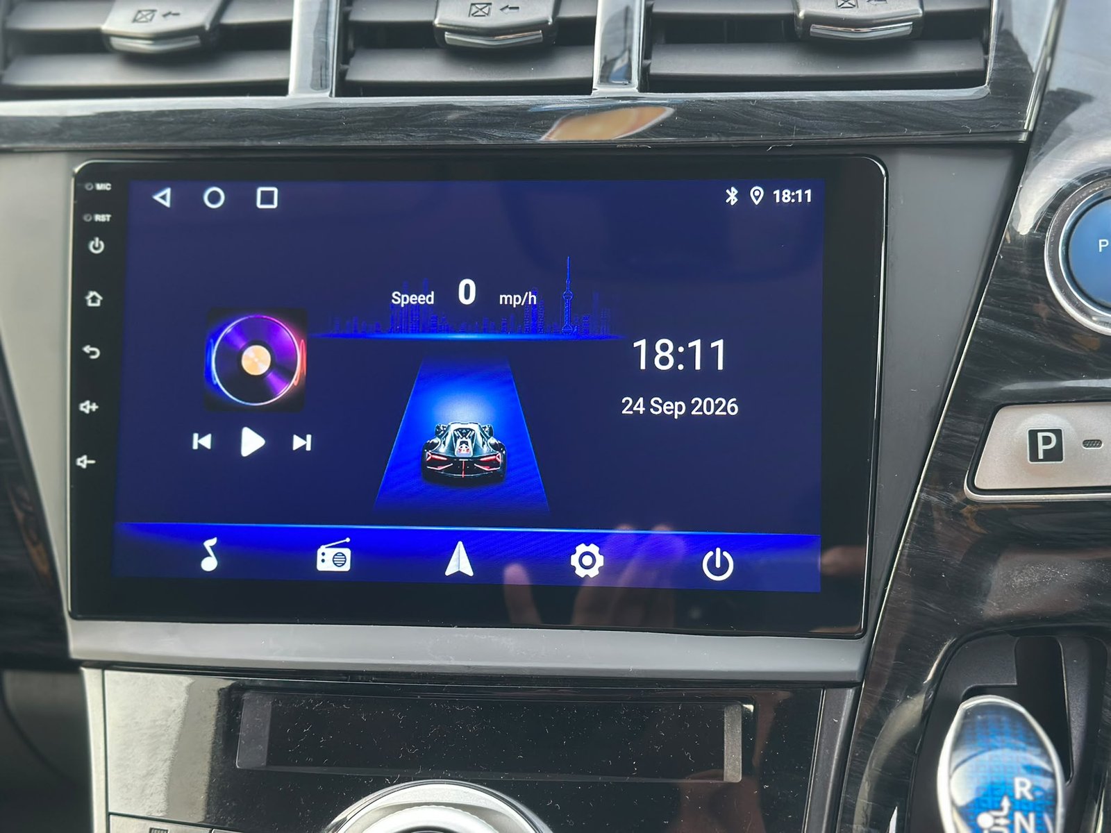
Toyota Prius Plus 2013 full									