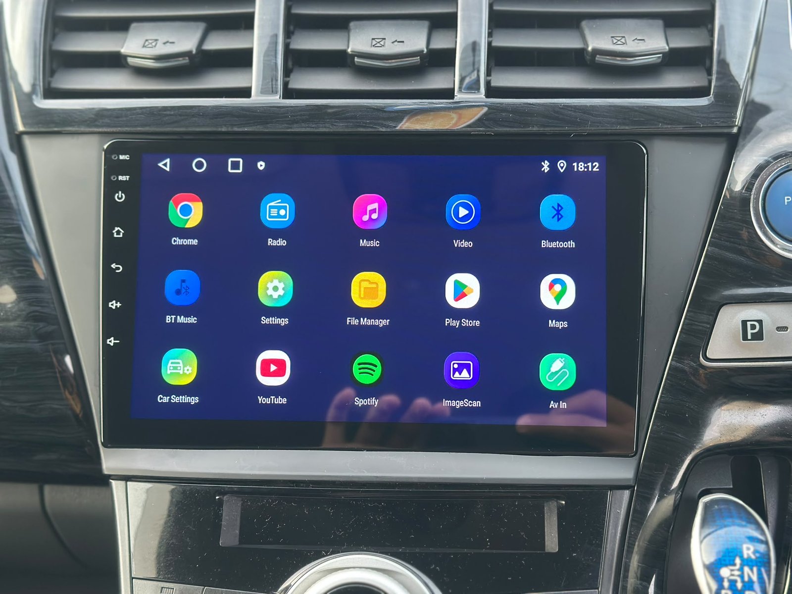 
Toyota Prius Plus 2013 full									