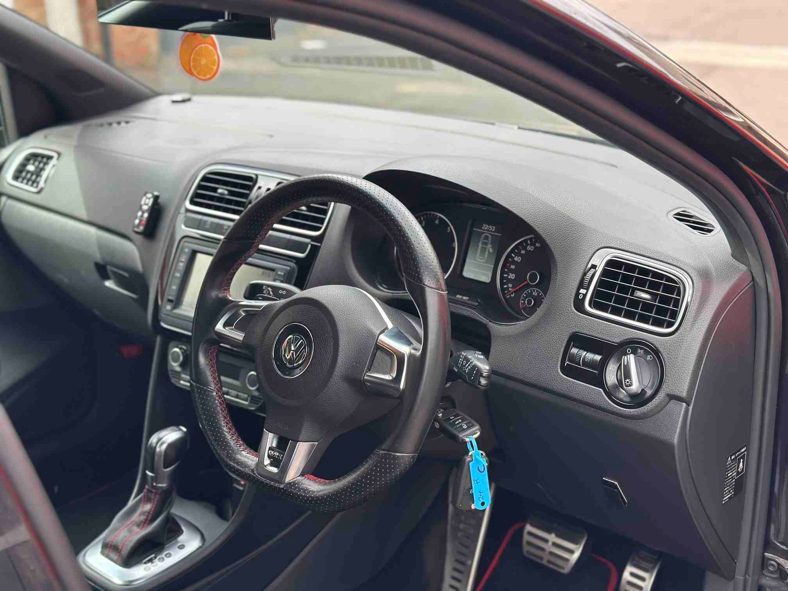 
Volkswagen Polo GTI (Black 2011) full									