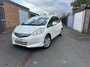 Honda Fit White 2011