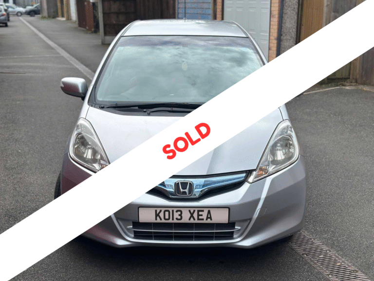 Honda Fit Silver 2013