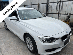 BMW 320i 2013 Pearl White