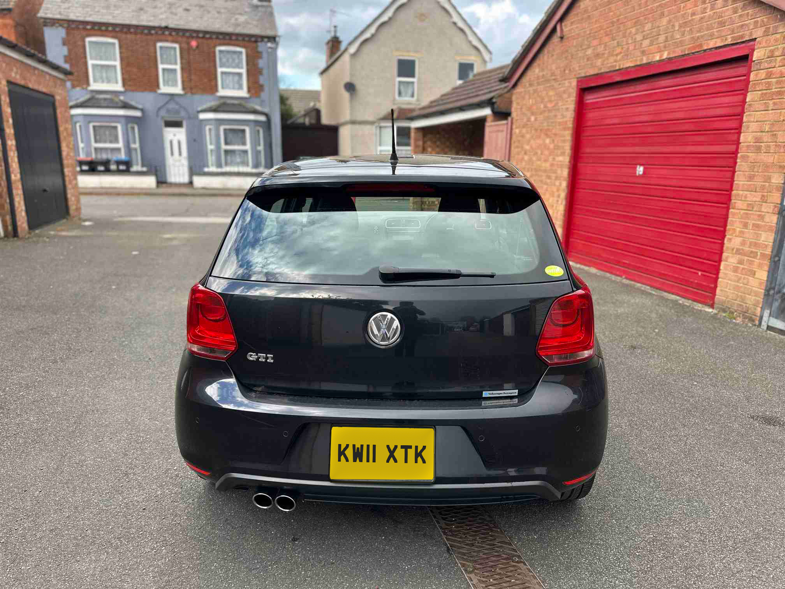 
Volkswagen Polo GTI (Black 2011) full									