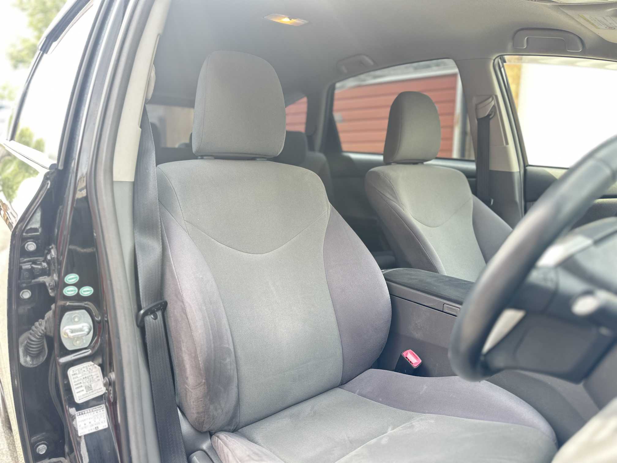 
Toyota Prius Plus 2013 full									