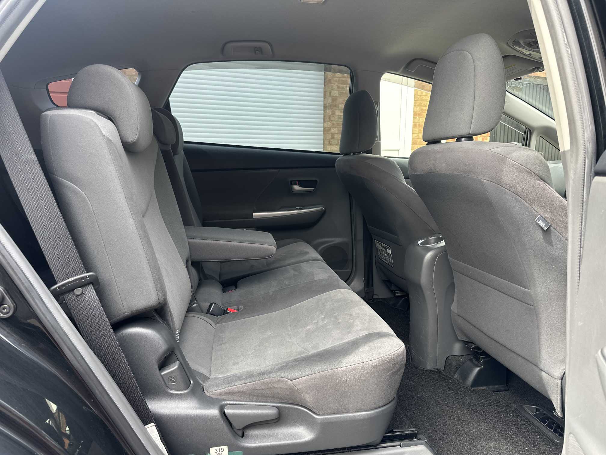 
Toyota Prius Plus 2013 full									