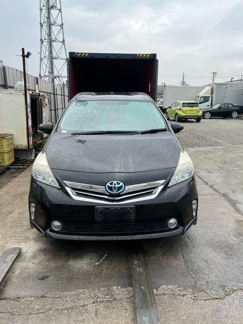 
Prius Plus 2013 full									