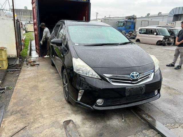 
Prius Plus 2013 full									