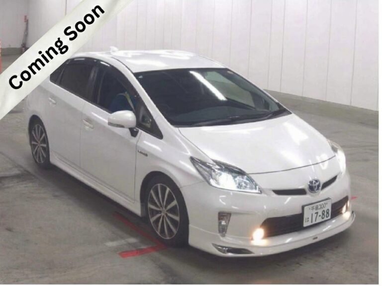 Toyota Prius 2014 White Pearl