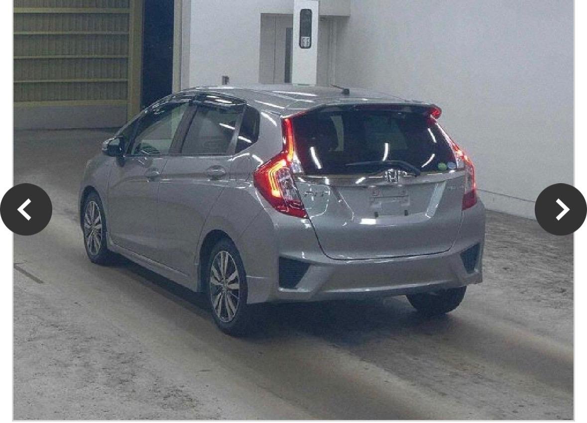 
Honda Fit 2014 Silver full									