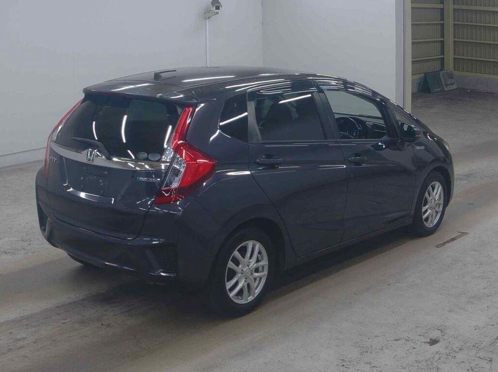 
Honda Fit 2015 Grey full									