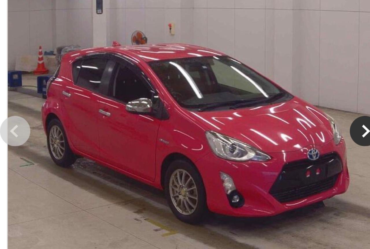 
Toyota Aqua 2015 Pink full									