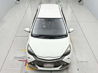 
Toyota Aqua 2014 White Pearl full									