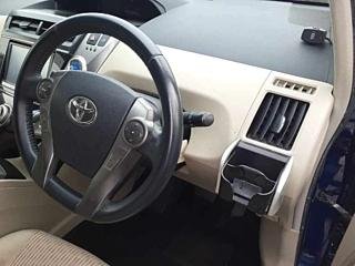 
Toyota Prius + 2015 Blue full									