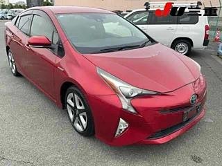 
Toyota Prius 2016 Red Wine full									