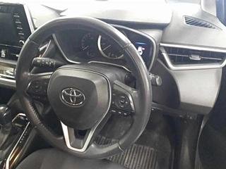 
Toyota Corolla Touring 2021 Silver full									