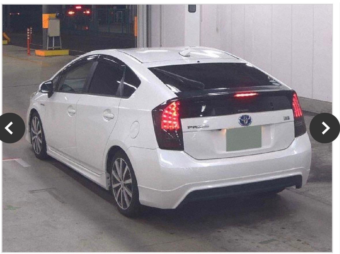 
Toyota Prius 2014 White Pearl full									